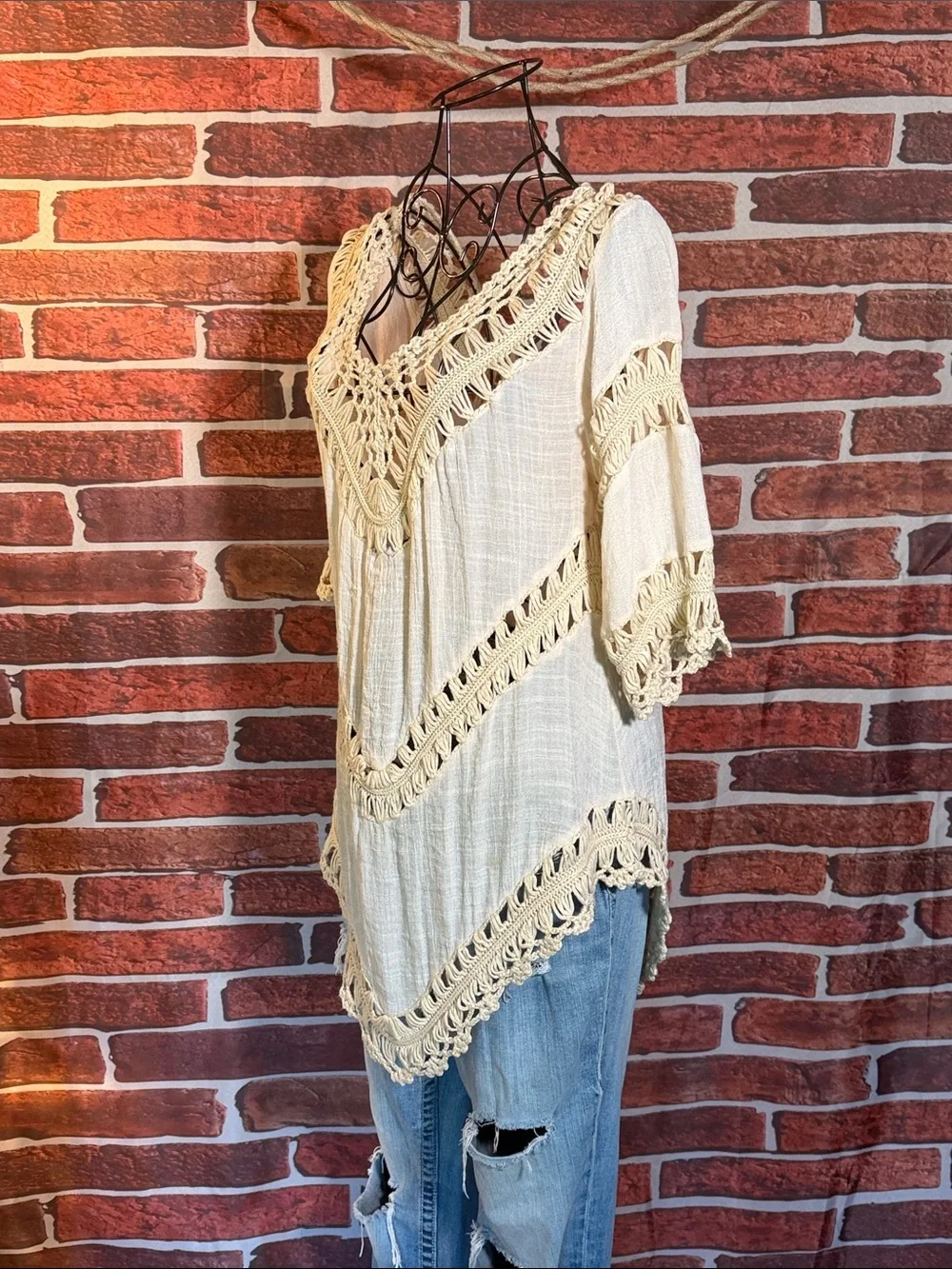 👚 Ecote Crochet Trim Gauze Tunic Top — Cream — Sz M / NWOT